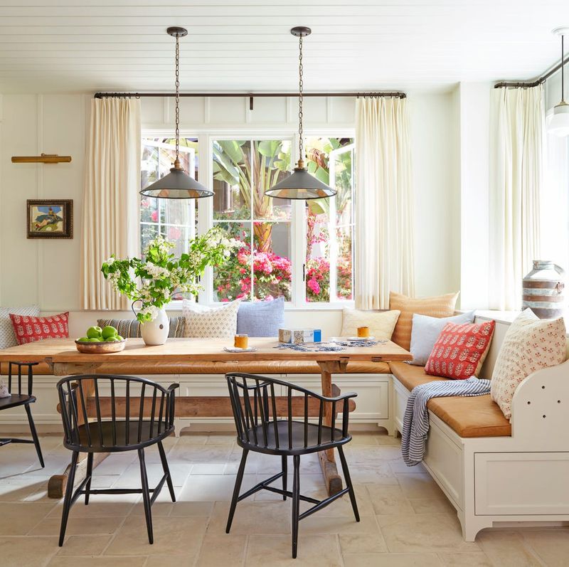 A Small Retro Touch That's Making Today's Kitchens Feel More Inviting - Decor Hint Breakfast Nook With Banquette Seating