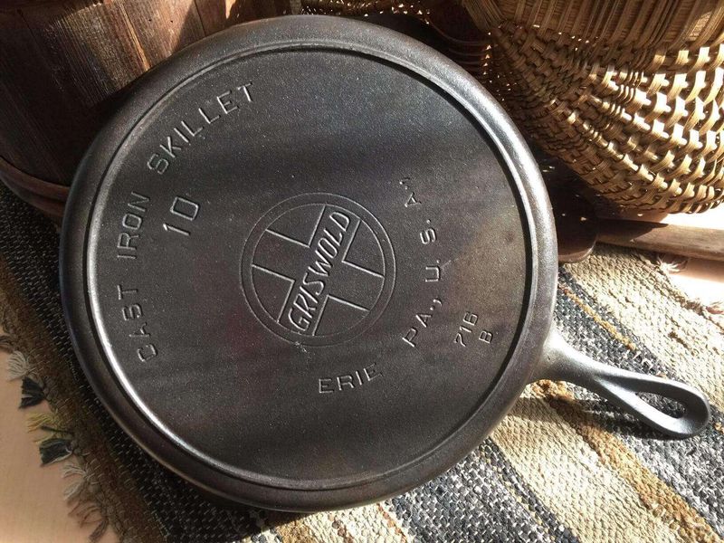 Grandma's Treasures That Are Worth A Fortune In 2025 - Decor Hint Cast Iron Cookware