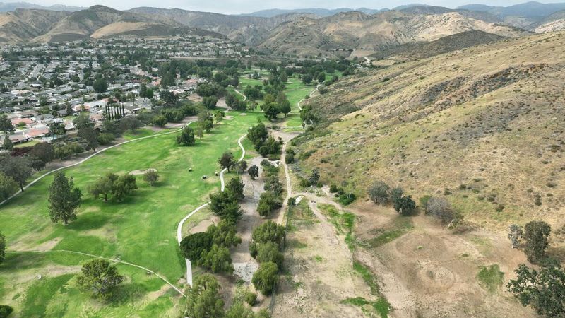 11 California Home Styles Likely To See Price Drops By 2026 - Decor Hint Golf Course Community Homes In Drought-Affected Regions