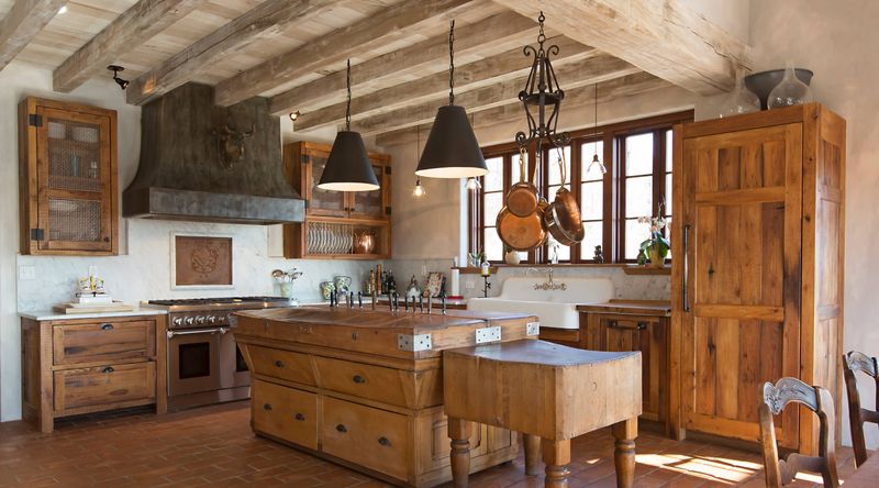 These 6 Looks Are Still Big In Pennsylvania Homes And 4 That Are Fading Fast - Decor Hint Tuscan-Inspired Décor Disappears