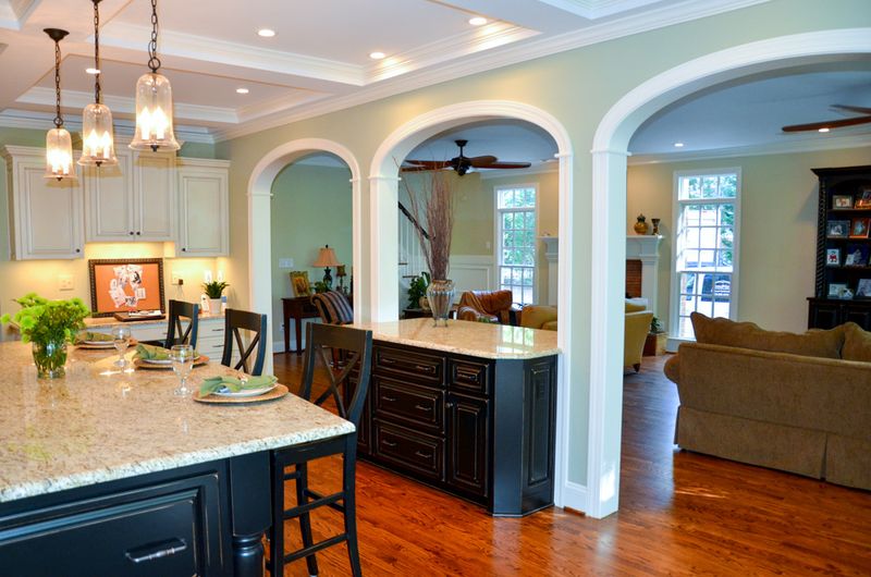 Classic Crown Molding