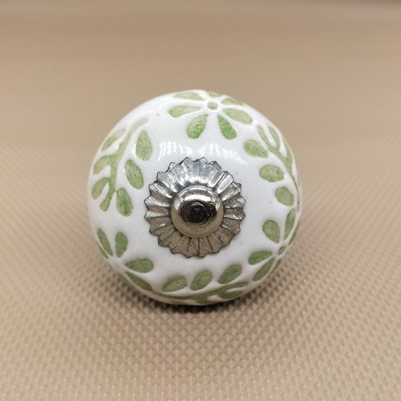 31 Kitchen Elements That Designers Wish Would Disappear For Good - Decor Hint Ceramic Knobs on Cabinets