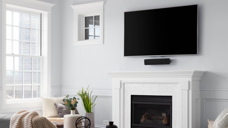 Designers Reveal The Most Annoying Style Pet Peeves Across Generations - Decor Hint Cross-Generational TV Placement Disasters