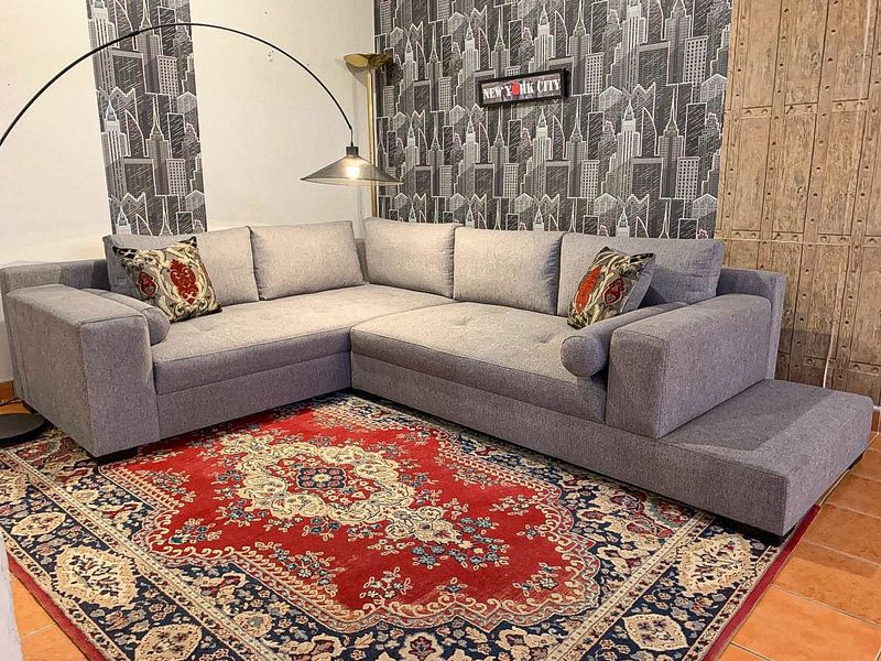7 Sofa Colors Aging Your Wisconsin Living Room (And 9 Stylish Swaps You'll Love) - Decor Hint Soft Charcoal Gray