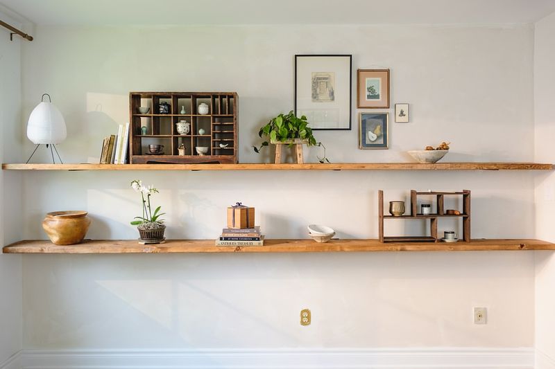 22 Ways To Use Antiques In Your Home Without It Looking Like A Museum - Decor Hint Incorporate Natural Elements