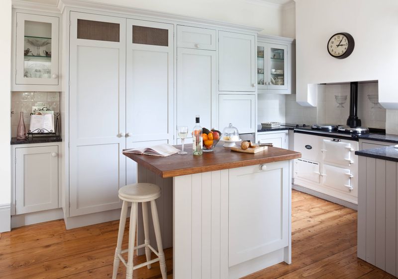 Colorado Kitchens Are Moving On From These 11 Looks (But These 13 Are Here To Stay) - Decor Hint Tiny Kitchen Islands