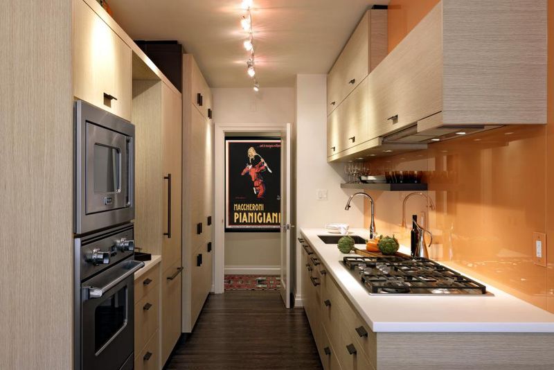 What Ohio Homebuyers Hate In Kitchens, 14 Design Flaws To Avoid - Decor Hint Claustrophobic Layouts