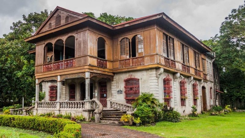 17 Majestic Ancestral Homes Forever Lost To Time - Decor Hint Villa Esperanza