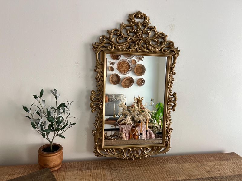 11 Popular Thrift Store Pieces For California-Style Interiors - Decor Hint Embrace Vintage Mirrors With Sun-Kissed Patina