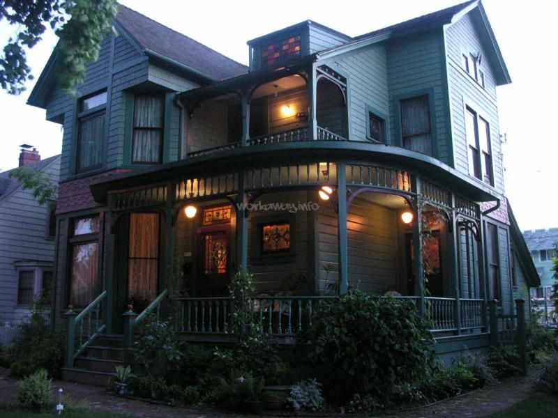 Oregon Real Estate Shake-Up: 8 Home Types On The Decline (And 6 That Are Thriving) - Decor Hint High-Maintenance Historic Homes