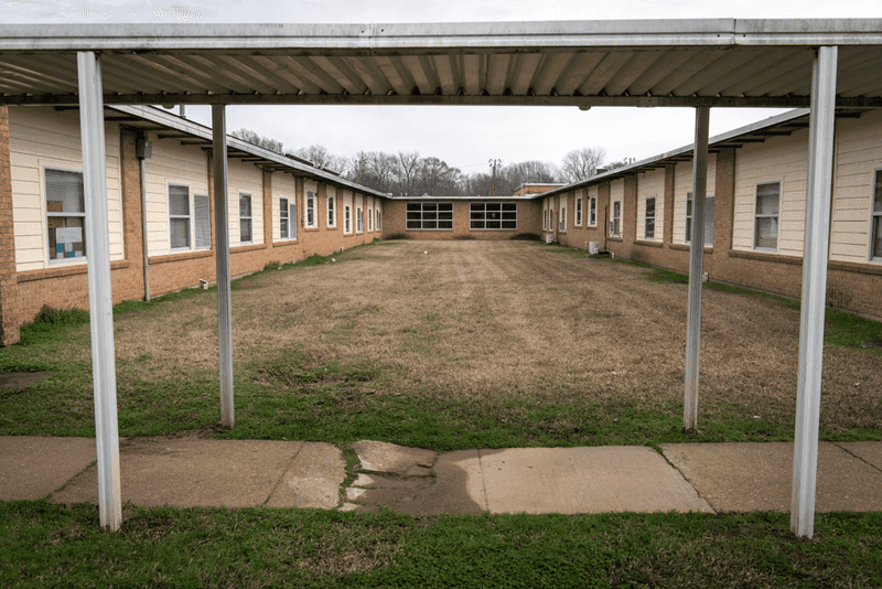 Texas Real Estate Forecast: 7 Homes Likely To Decline By The End Of 2025 (And 13 Gaining Ground) - Decor Hint Small Starter Homes In Declining School Districts