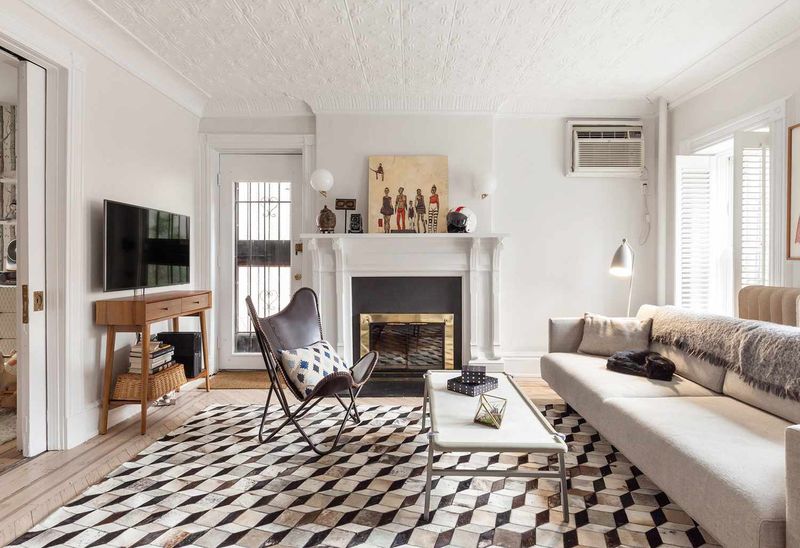 The 11 Retro Finds Mississippi Experts Say Are Hot Again And 9 Timeless Favorites - Decor Hint Bold Geometric Rugs