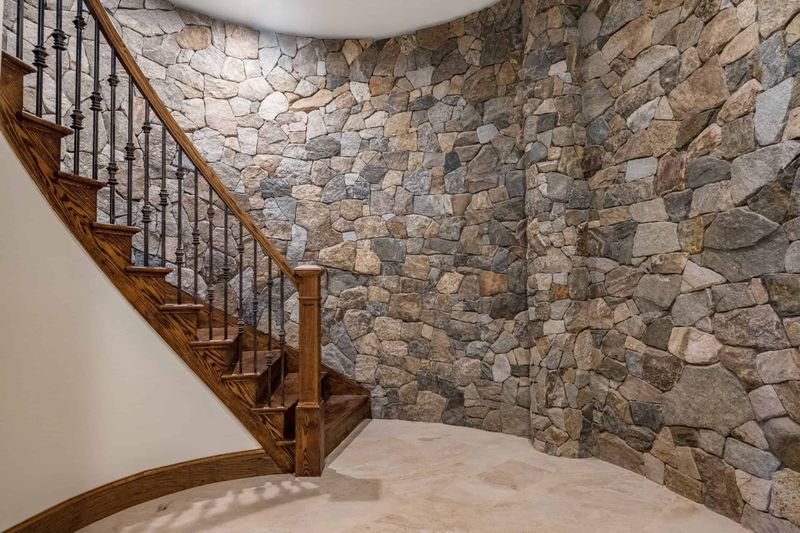 These 6 Looks Are Still Big In Pennsylvania Homes And 4 That Are Fading Fast - Decor Hint Stone Accent Walls Stand Strong