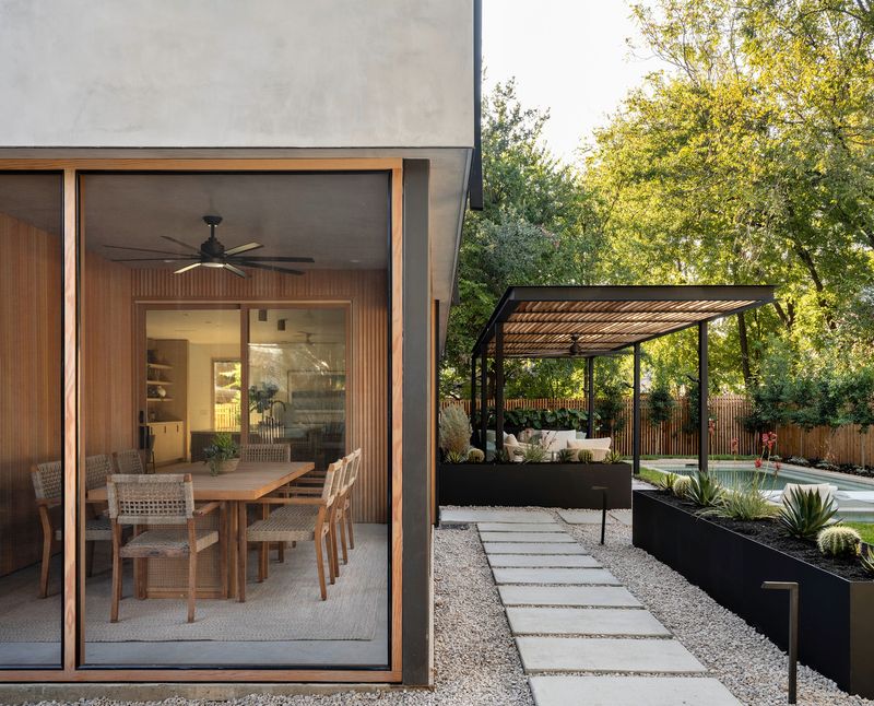 Iconic Texas Porches That Define Southern Living - Decor Hint Screened-In Sanctuary Porches