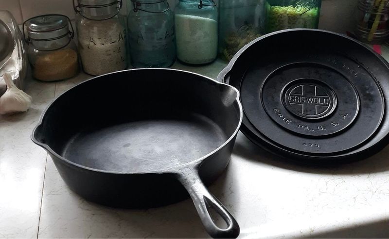 Thinking Of Selling Grandma's Antiques? Here Are 22 Things That Could Be Worth Thousands - Decor Hint Antique Kitchen Tools