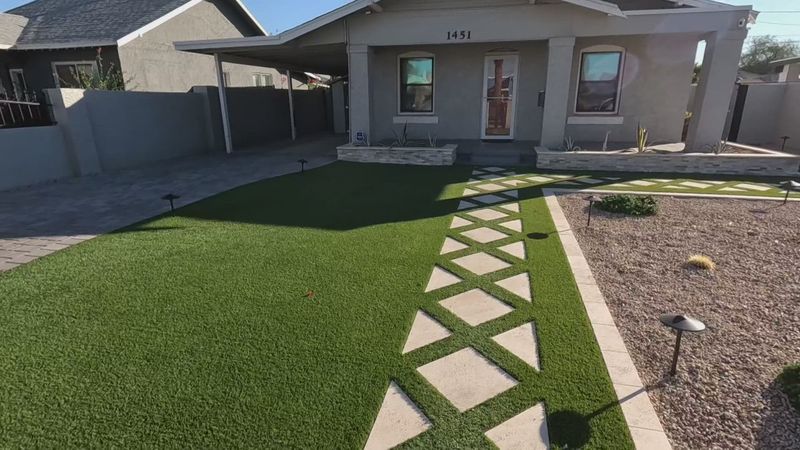 21 Landscaping Features That Are Really Annoying Your Neighbors, Real Estate Pros Say - Decor Hint Artificial Turf Heat Islands