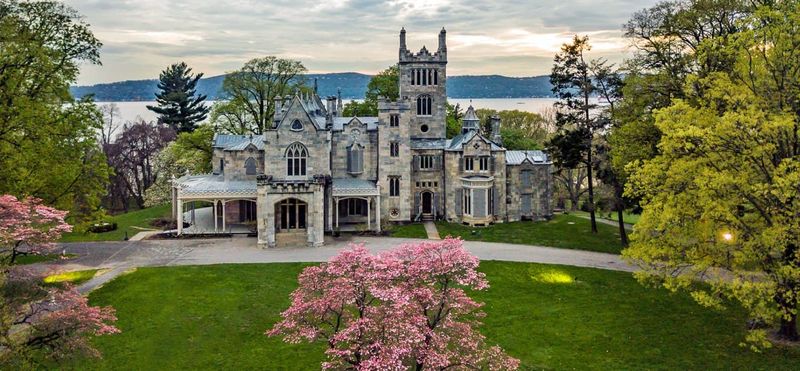 Lyndhurst Mansion: Gothic Revival Fantasy in Tarrytown