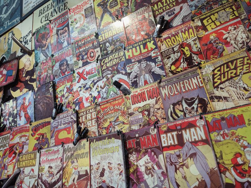 Indiana's Collectibles Market Faces Change With 14 Items Losing Value Fast And 6 Now Practically Worthless - Decor Hint Vintage Comic Books In Poor Condition