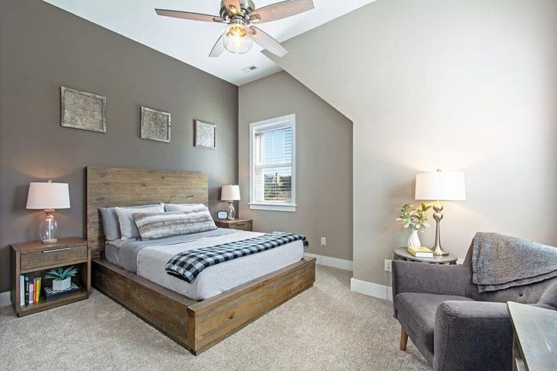 6 Features Buyers Are Starting To Avoid In Oceanside Homes And 3 They've Always Stayed Away From - Decor Hint Wall-To-Wall Carpeting