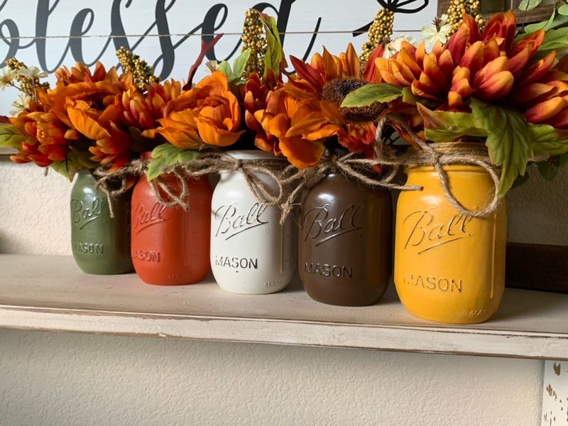 25 Outdated Home Decor Mistakes Everyone Probably Makes - Decor Hint Mason Jar Everything