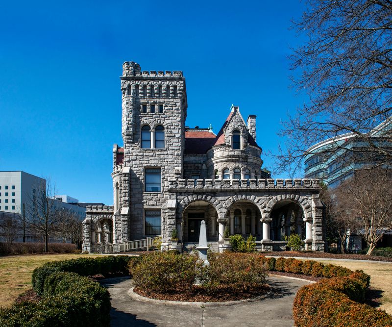 9 Georgia Mansions With Classic Hollywood-Inspired Style - Decor Hint Rhodes Hall: Atlanta's Castle On Peachtree