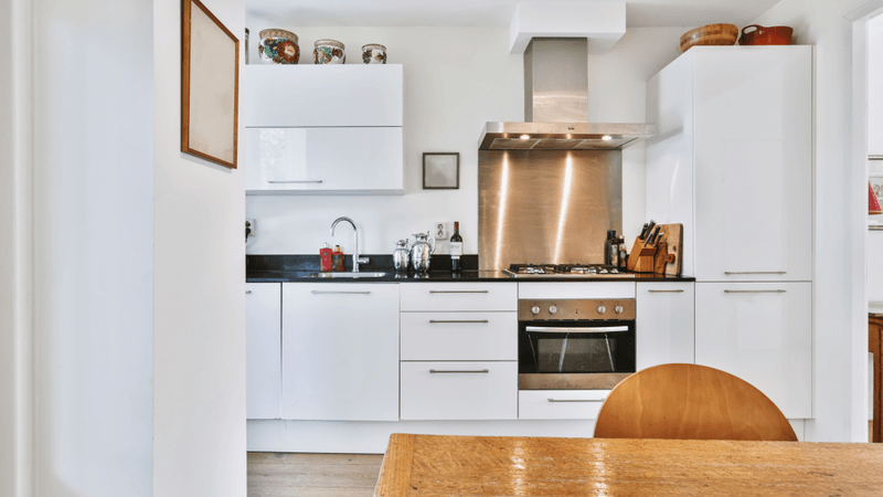 7 Things Making California Kitchens Look Cheap (Plus 7 That Instantly Elevate Them), According To Designers - Decor Hint Fake Plants Collecting Dust