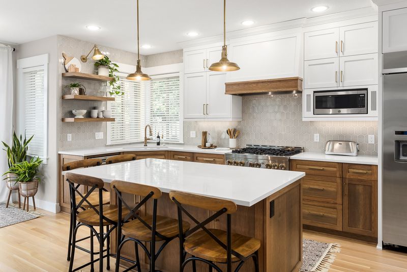 17 Home Décor Trends On Their Way Out - Decor Hint All-White Kitchens Losing Their Sparkle