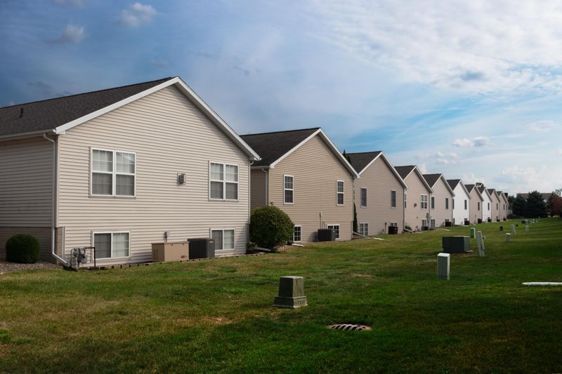 13 Oklahoma Homes That Won't Stand The Test Of Time Beyond 2030 - Decor Hint Cookie-Cutter Suburban Boxes