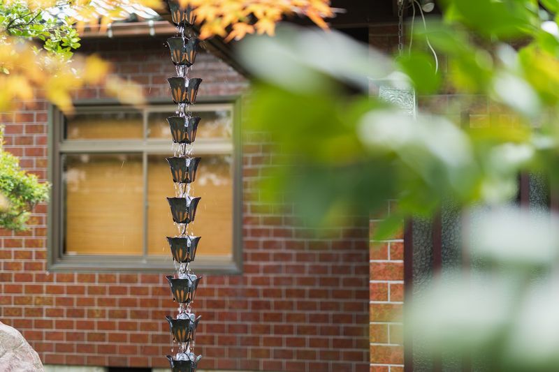 Keep Your Porch Stylish With 5 Things Washington Experts Ban And 5 They Approve - Decor Hint APPROVED: Rain Chains Celebrate Our Northwest Weather
