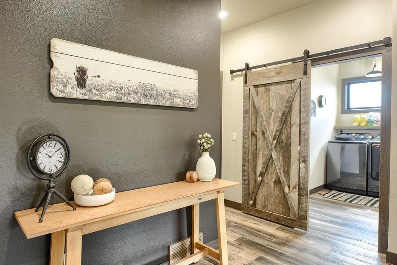 7 Lasting Decorating Trends Bringing Rustic Charm To Kansas Homes - Decor Hint Weathered Barn Wood Accents