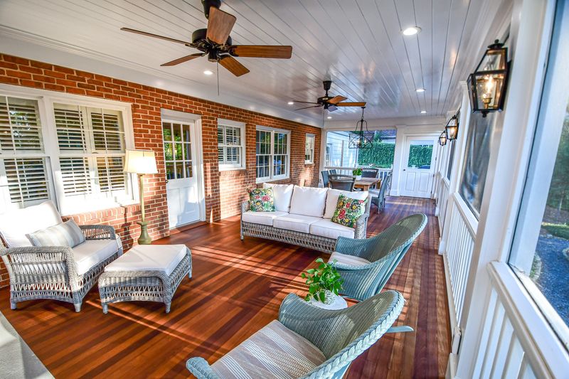 13 Georgia Decor Elements That Bring Back Southern Charm - Decor Hint Wraparound Porches With Ceiling Fans