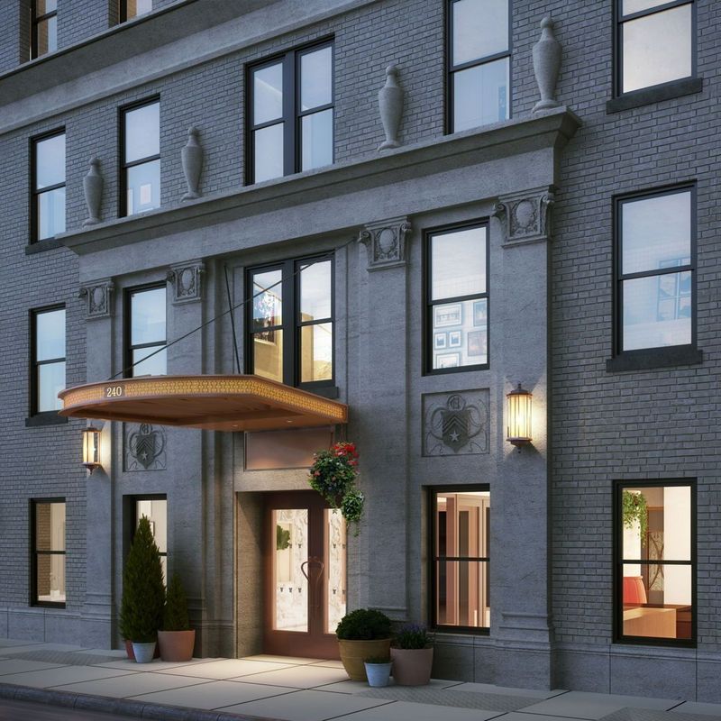 13 Fresh Urban Facade Ideas Spotted Around New York City Lofts - Decor Hint Bold Color Pop Entries