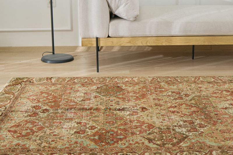 12 Perfect Area Rugs For Living Rooms, Lofts, And Open-Concept Spaces - Decor Hint Vintage Rugs For Transitional Spaces
