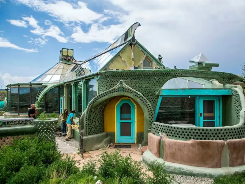 Tour 12 Magnificent Homes Built Into Mother Nature - Decor Hint Earthship Biotecture in New Mexico