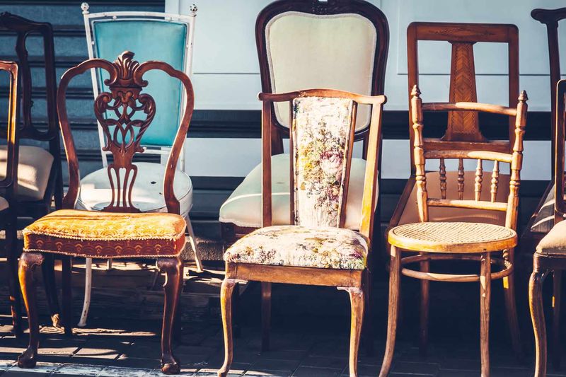 21 Ways To Shop At Thrift Stores Exactly Like Design Pros - Decor Hint Look For Natural Materials