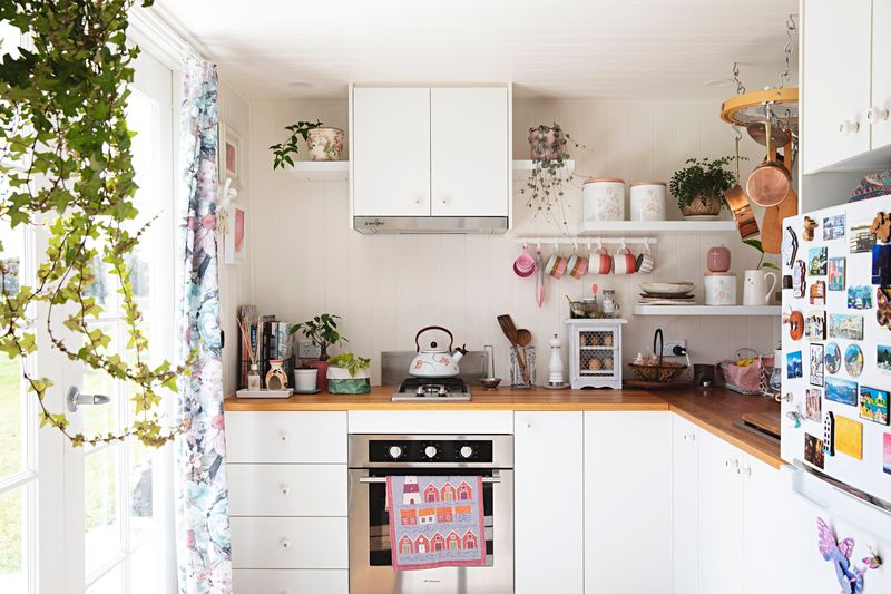 Clear the Countertops