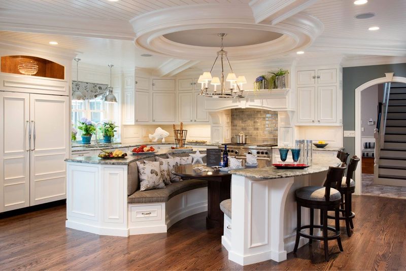 22 Charming Kitchen Ideas That Have Never Gone Out Of Style In America - Decor Hint Kitchen Islands That Become Family Hubs