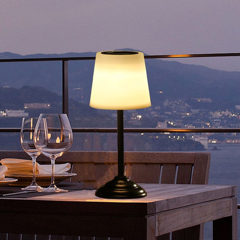 23 Gorgeous Garden Lighting Ideas To Transform Your Space - Decor Hint Table Lamps