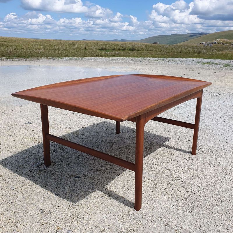 Vintage Accents That Showcase New Jersey's Enduring Furniture Trends - Decor Hint Danish Teak Coffee Tables