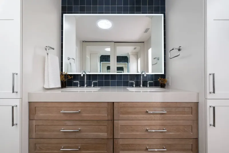 Bathroom Fixtures With Brilliant Shine