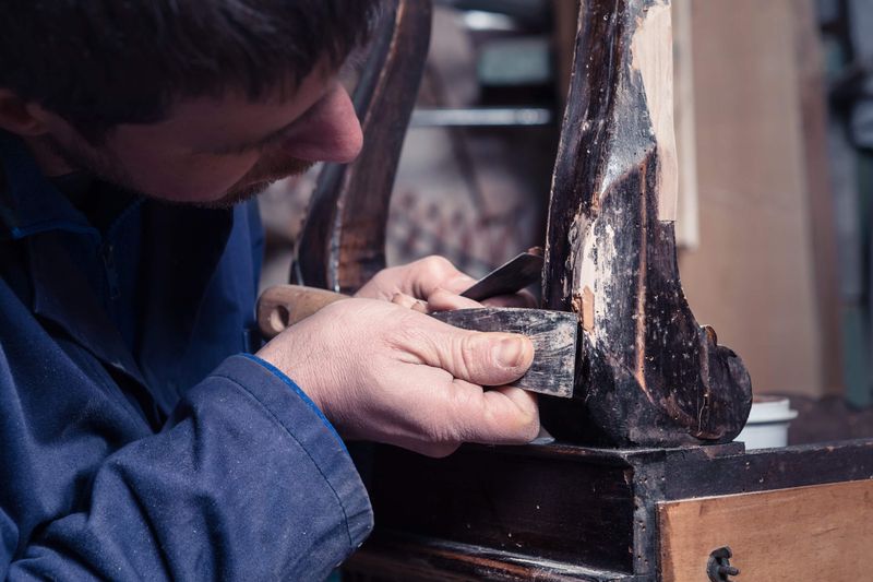 How California's Antique Stores Keep Classic Furniture Trends Alive - Decor Hint Restoration Workshops Preserve Craftsmanship