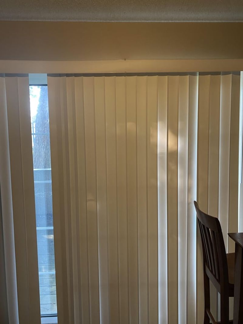 I've Seen These 10 Outdated Decor Choices Again And Again And These 5 Are The Worst Offenders - Decor Hint Vertical Blinds