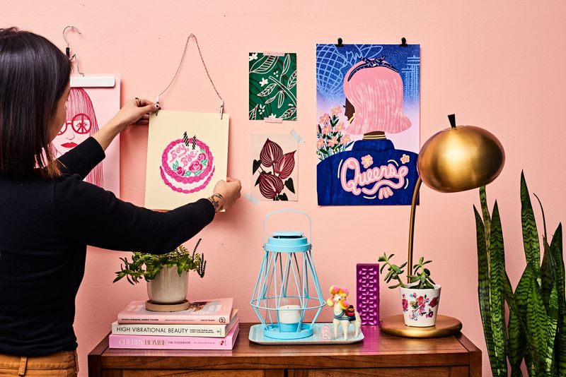 12 Things To Keep Out Of Your Living Room, According To Designers - Decor Hint Unframed Posters