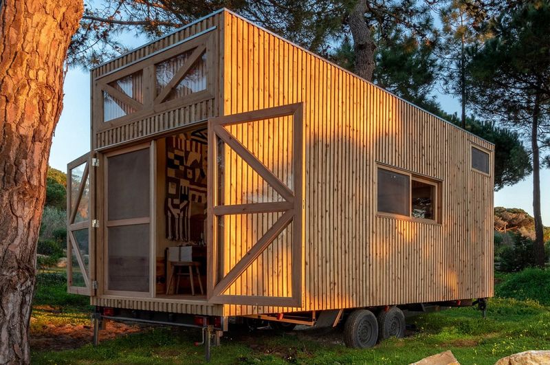 Tour 11 Tiny Homes Built From Recycled Materials - Decor Hint Tiny Home on Wheels