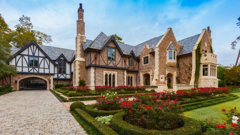 7 Timeless Exterior Designs Inspired By Old Houston Neighborhoods Plus 3 You Shouldn't Miss - Decor Hint Tudor-Style Brickwork