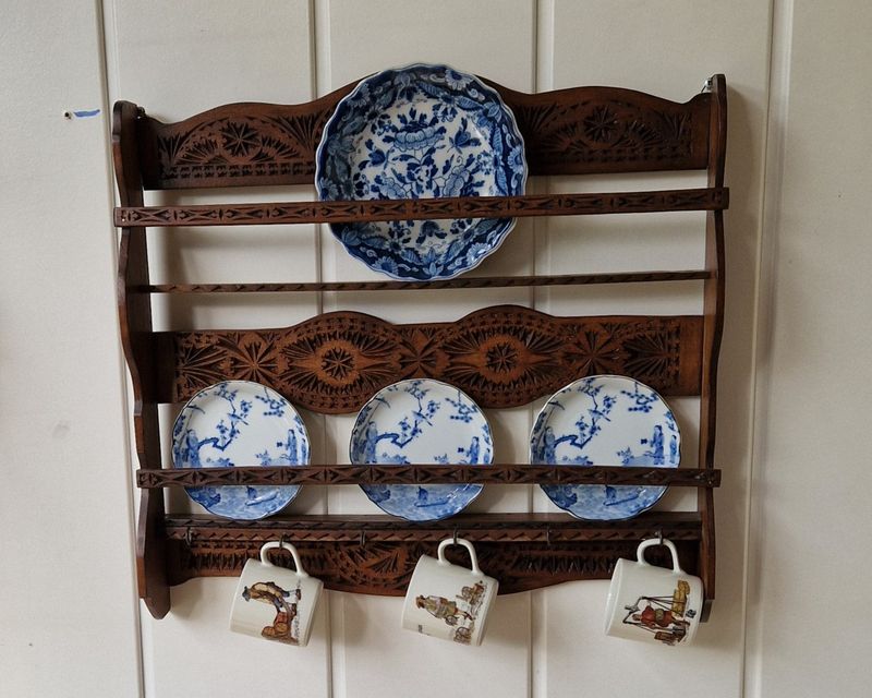 Collectible Plate Racks