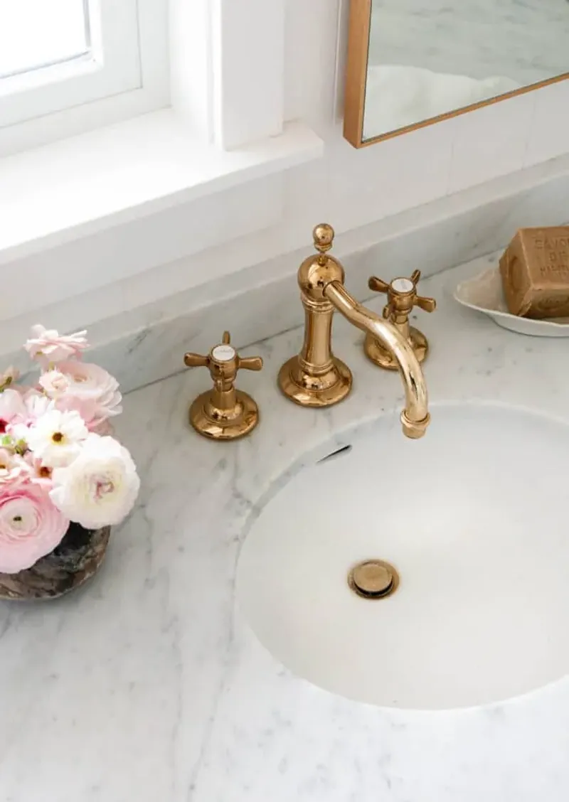 Gold-Plated Fixtures