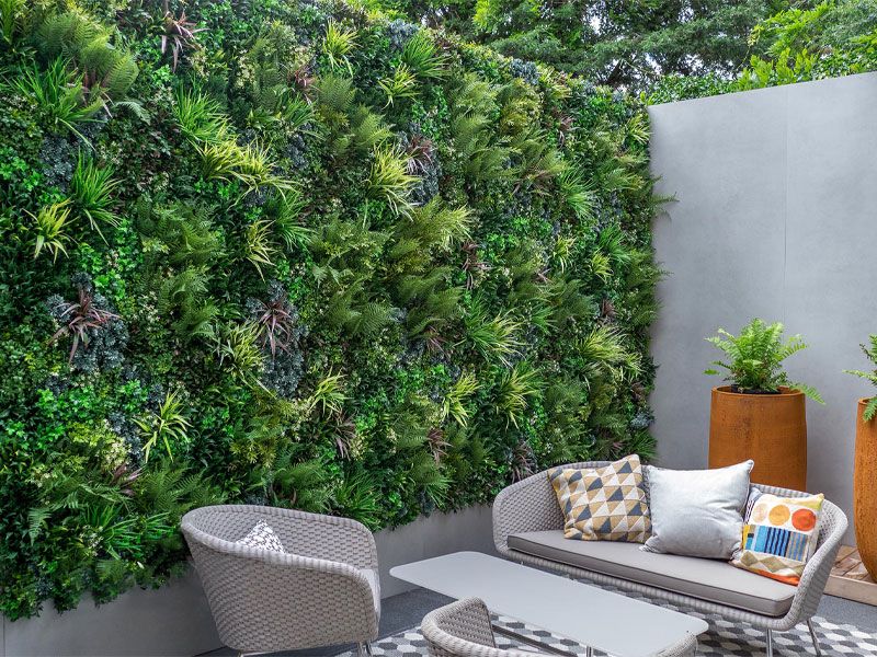 You'll Find These 10 Unique Outdoor Ideas In Homes Across Las Vegas - Decor Hint Living Walls and Vertical Gardens