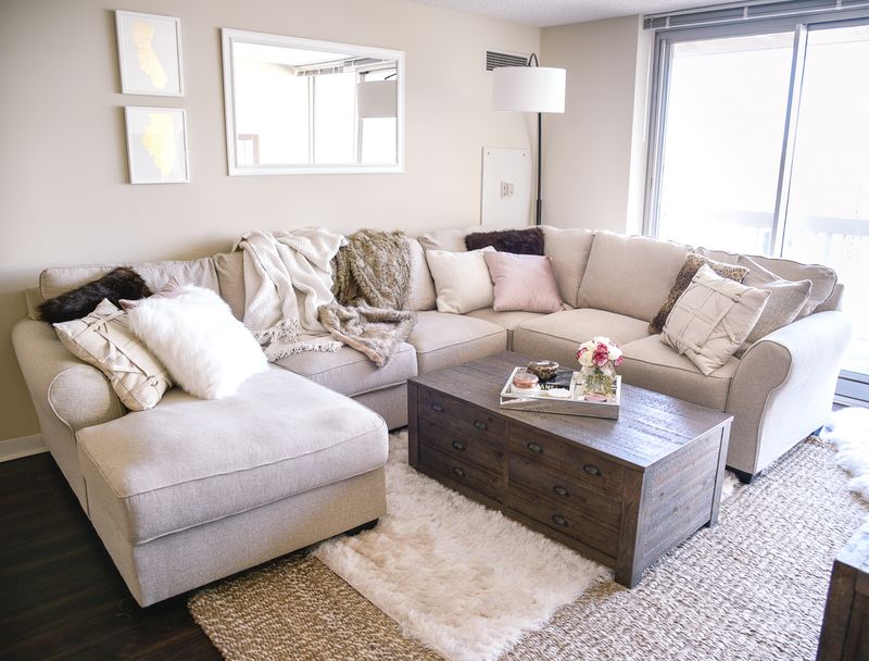 6 Timeless Sofa Shades That Work In Any Illinois Living Room And 6 To Skip - Decor Hint Warm Greige: Illinois-Friendly Neutral