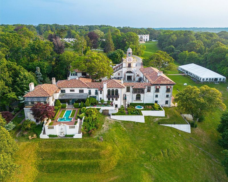 Eagle's Nest: William K. Vanderbilt's Harbor Hideaway